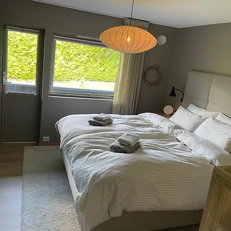 ヴィラ Ons 2024, 5 Bedroom House スタヴァンゲル