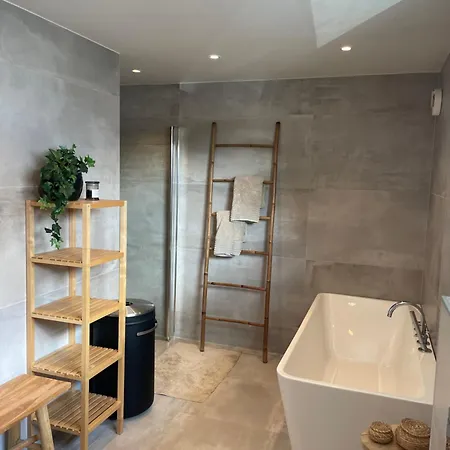 Ons 2024, 5 Bedroom House Villa