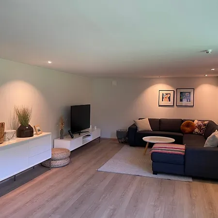 Ons 2024, 5 Bedroom House ヴィラ スタヴァンゲル